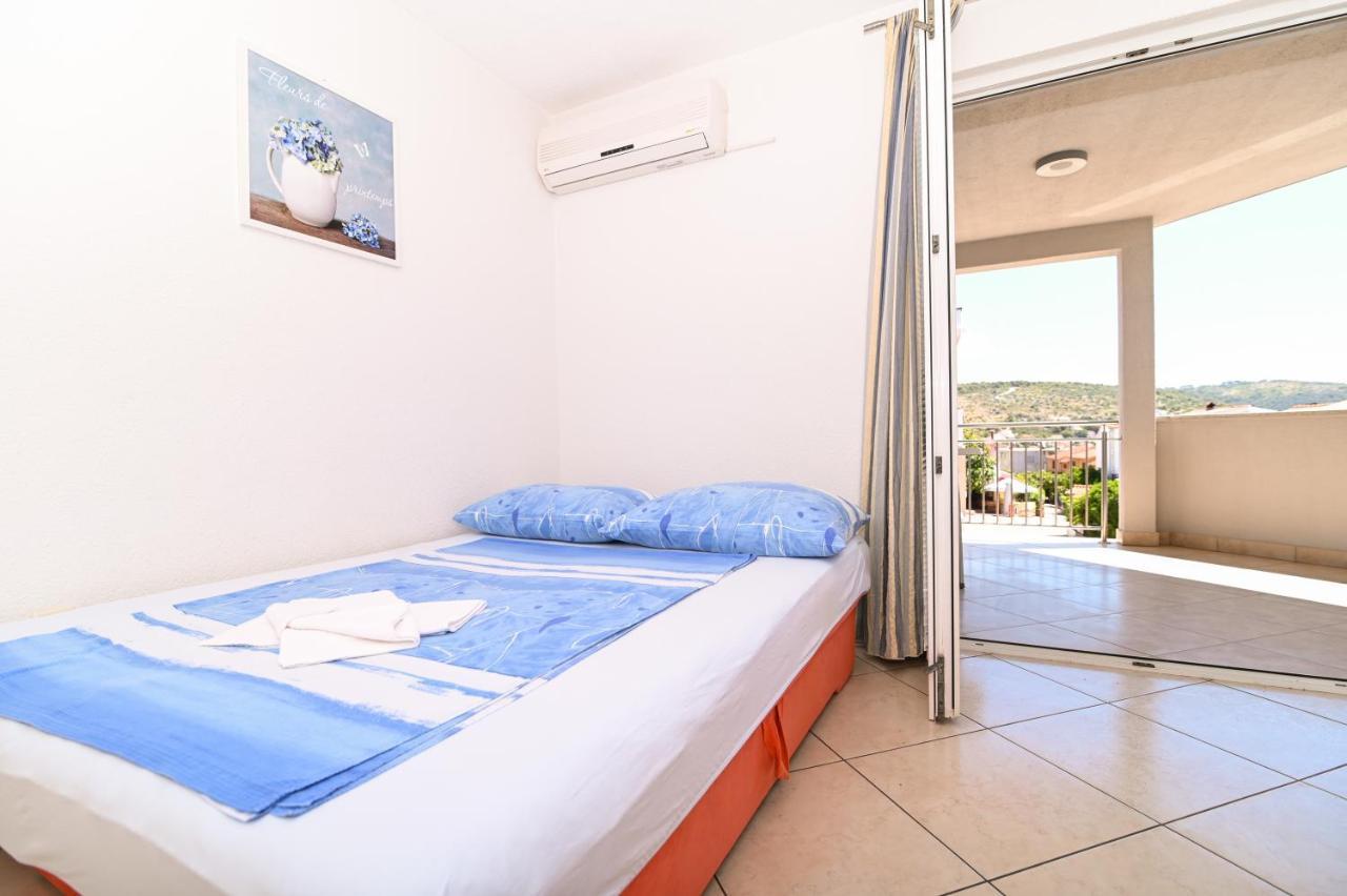 Apartmani Adria Trogir Exterior foto